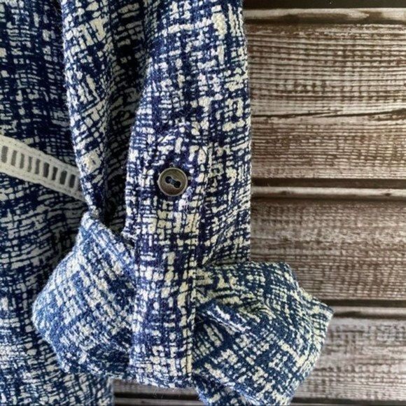 Skies are Blue Blouse‎ Size M - Picture 6 of 14